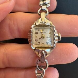 Vintage Bulova silver-tone watch 10K R.G.P bezel stainless steel Ladies